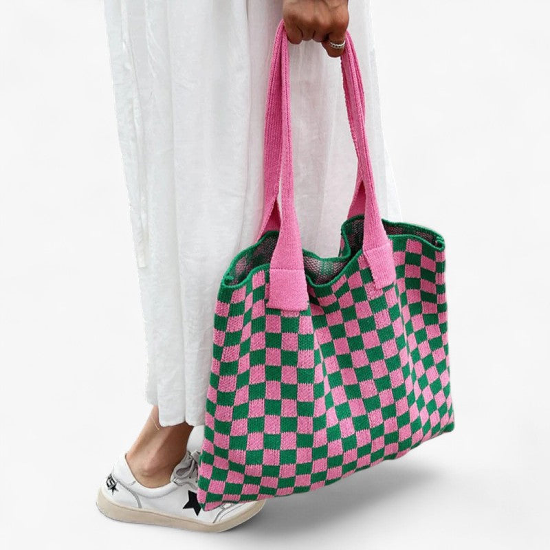 Virkad shoppingväska med innerfickor