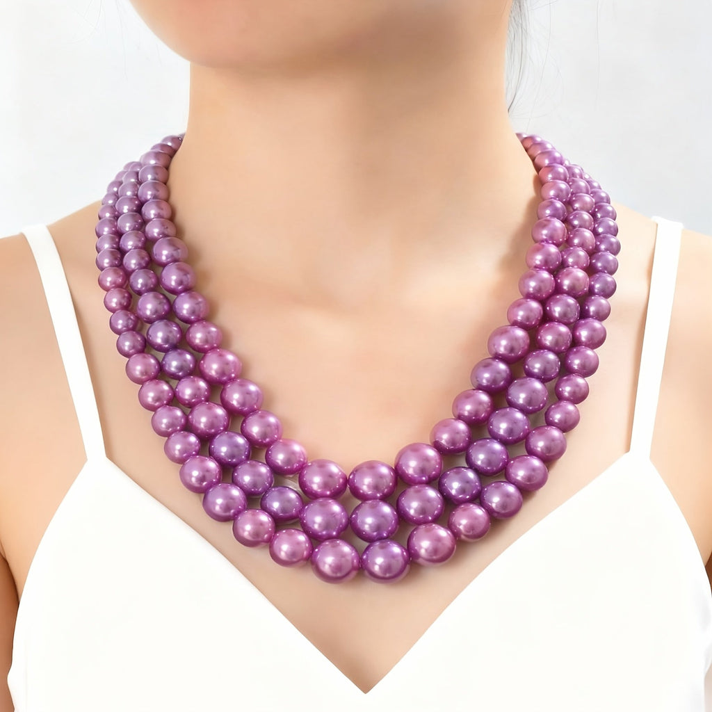 Flerlagrad vintagechoker med konstpärlor och färgdetaljer