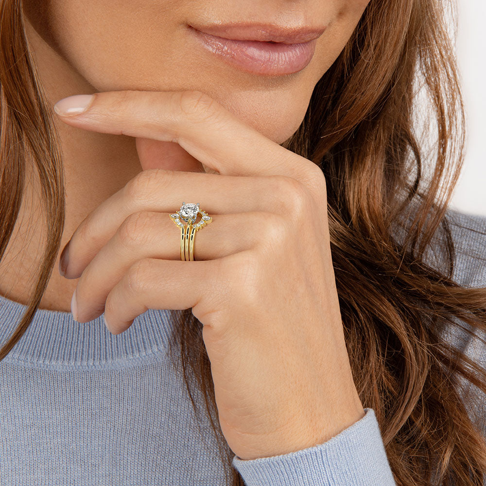 Solitaire Ring with Classic Single-Stone Setting and Slim Band