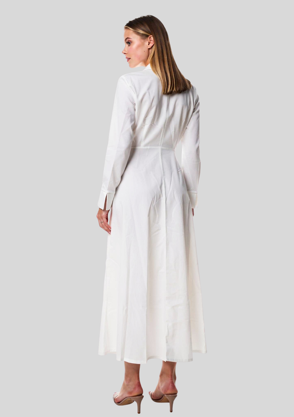 Linen Maxi Dress with V-Neckline for Summer
