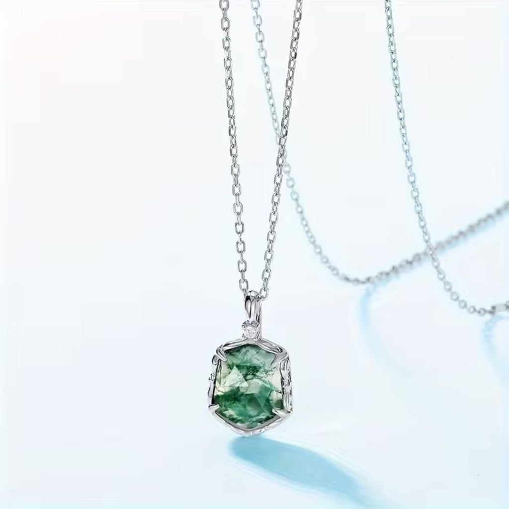 Green Moss-Pattern Stone and Crystal Necklace with Natural Markings