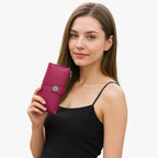 Structured Wallet with AirTag Pocket