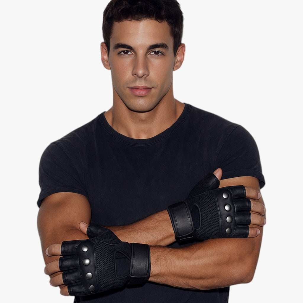 Guantes de ciclismo de verano con detalle de remaches para un agarre firme