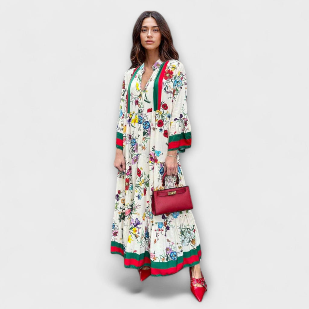 Vestido largo con estampado floral y aire vacacional