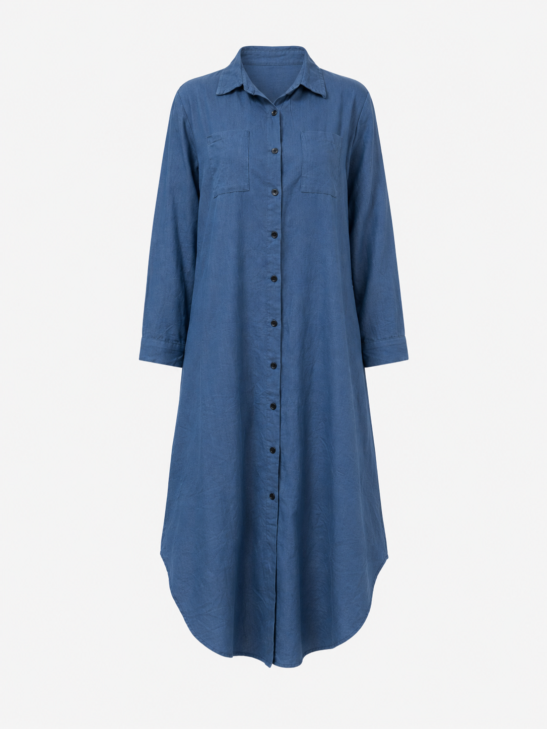 Vestido camisero con botonadura y corte fluido y holgado