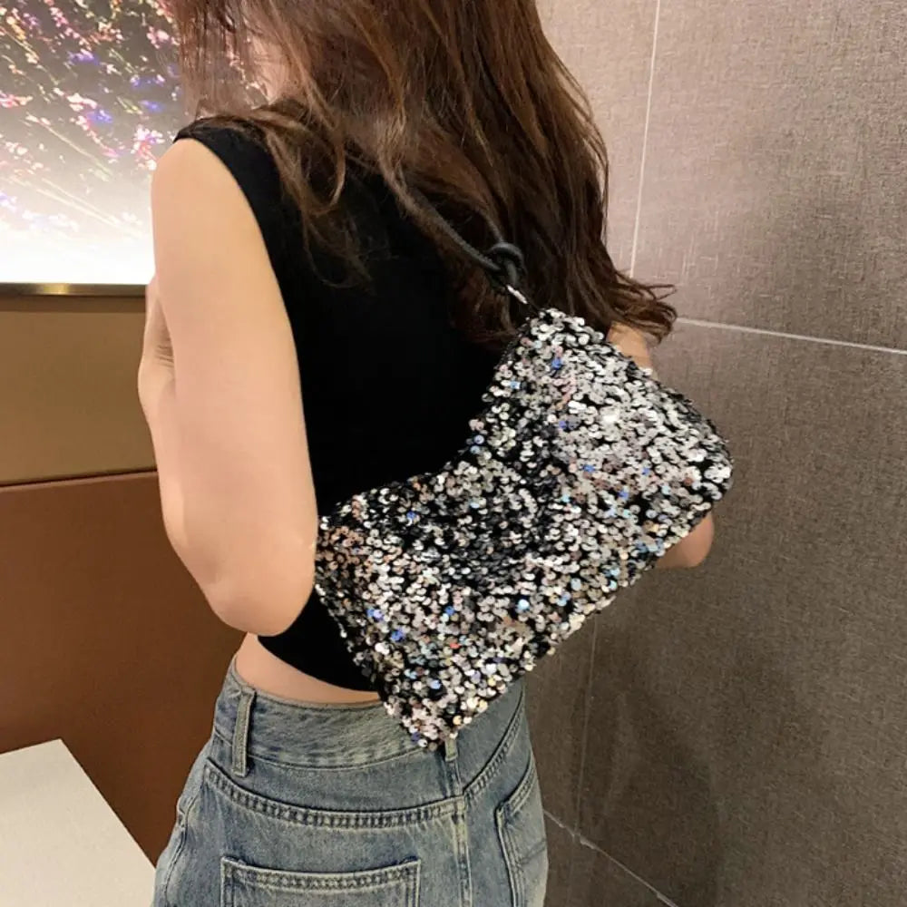 Bolso estructurado con lentejuelas para las noches fuera