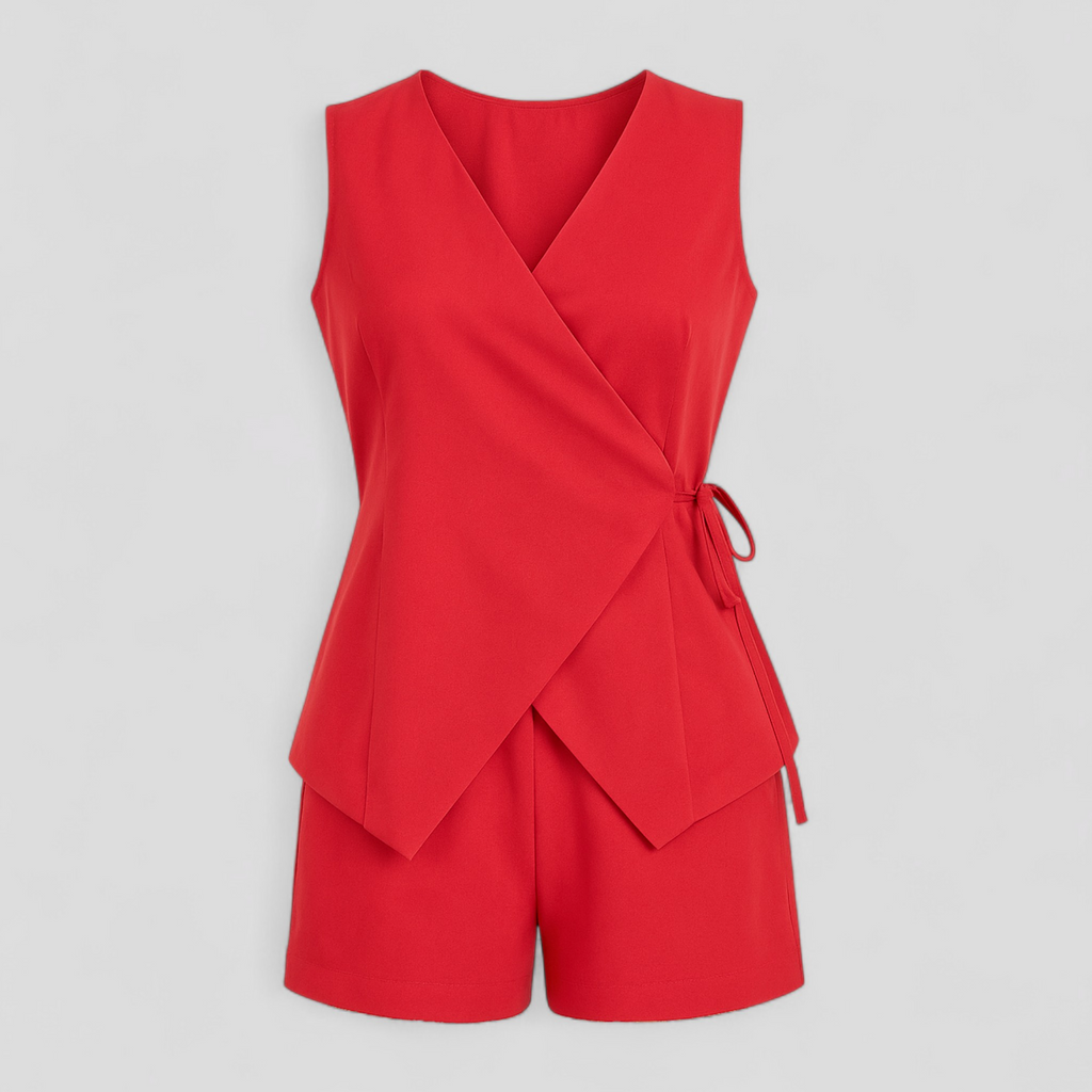 Elegant Minimalist Jumpsuit with a Fitted Silhouette