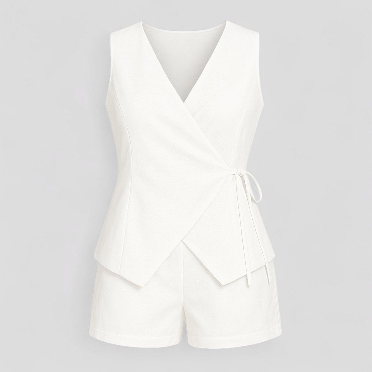 Elegant Minimalist Jumpsuit with a Fitted Silhouette