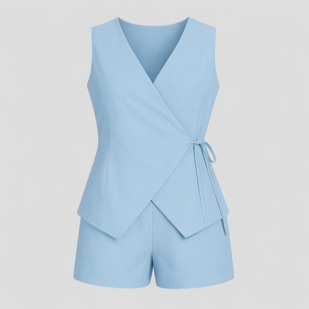 Elegant Minimalist Jumpsuit with a Fitted Silhouette