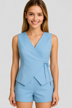 Elegant Minimalist Jumpsuit with a Fitted Silhouette
