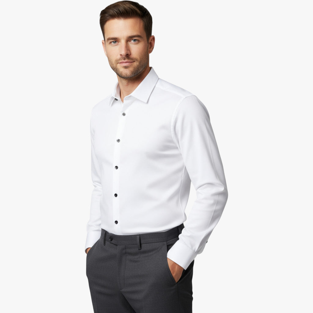 Camisa de oficina elástica con corte moderno y entallado