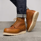 Men's Lace-Up Boots with Retro Toe Cap and Padded Insole