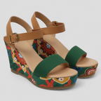 Sandalias florales con plataforma, puntera abierta y tacón de cuña