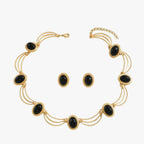 Conjunto de collar y pendientes con colgante de estilo retro