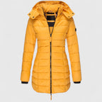 Slim fit-parkas med huva och praktiska detaljer