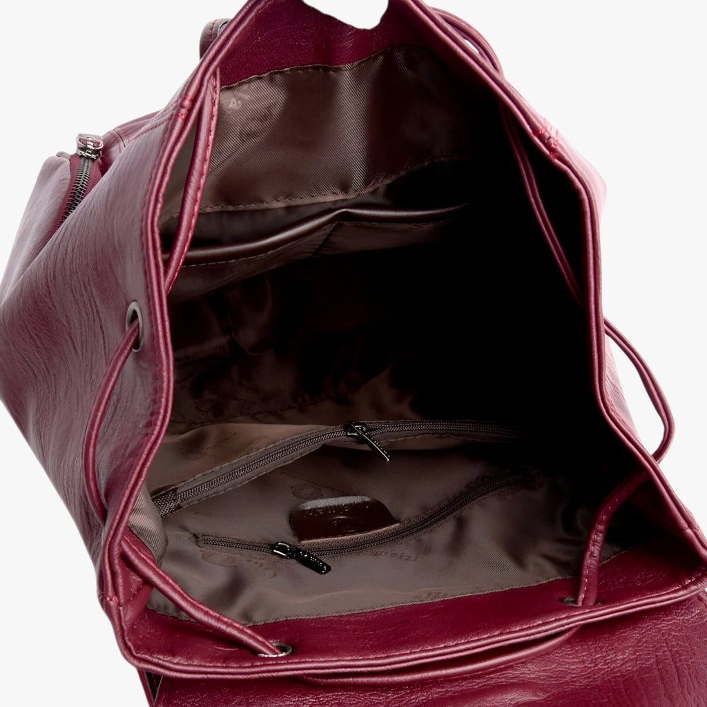 Ryggsäck i konstläder med laptopfack