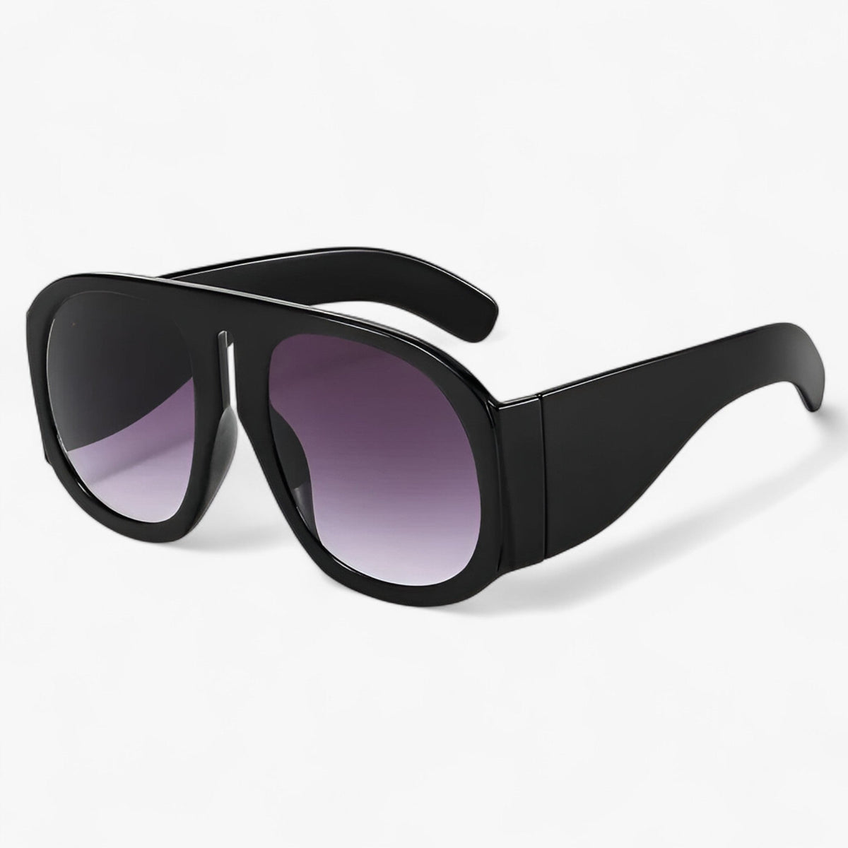 Oversized round sunglasses with a retro-inspired frame