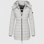 Slim fit-parkas med huva och praktiska detaljer