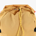 Rymlig ryggsäck med vadderat laptopfack och slitstarkt foder