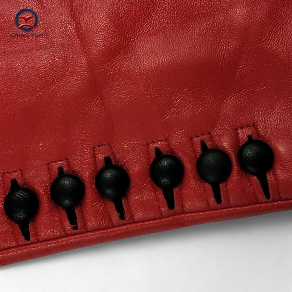 Premium winter gloves with six-point closure