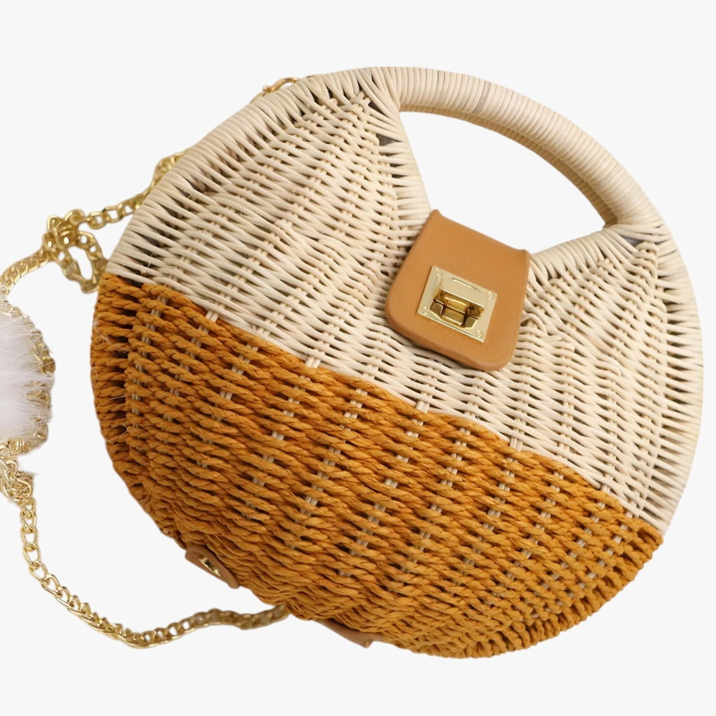 Halmaxelväska med bohochic kedjerem