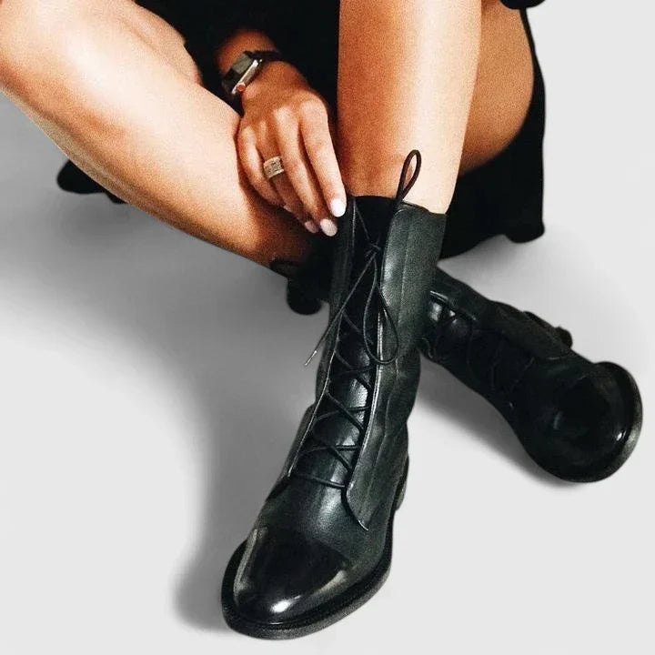 Boots med dämpat stöd och ren linje