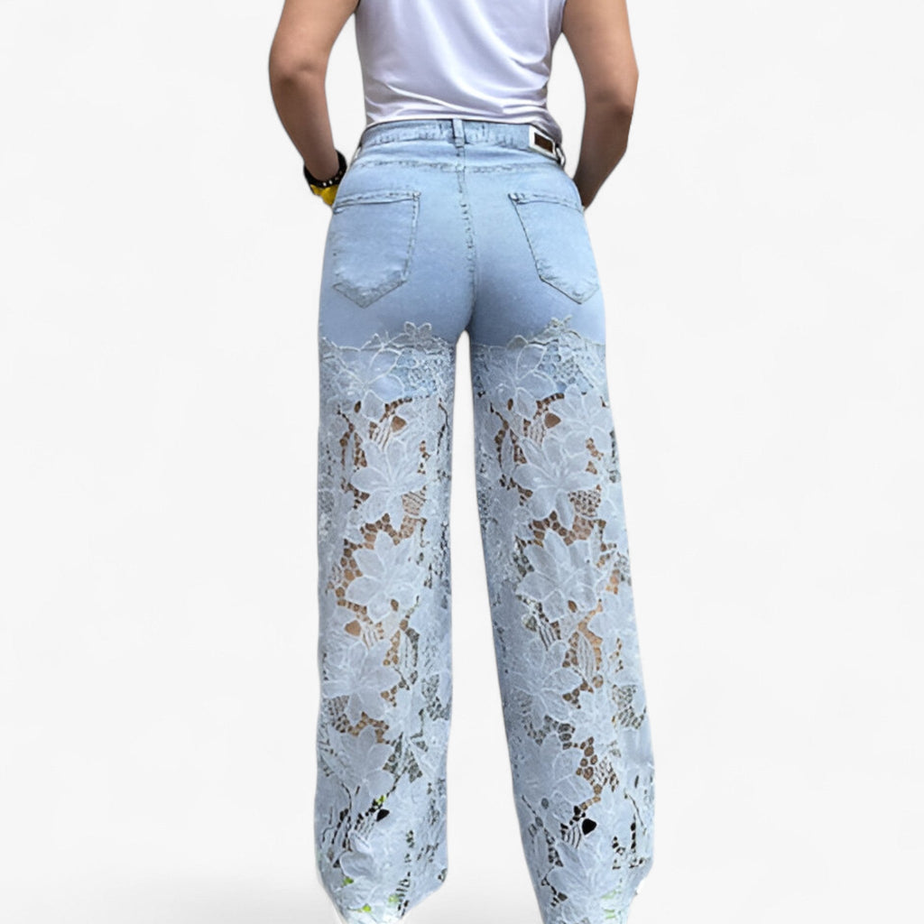 Moderna jeans med eleganta spetsapplikationer