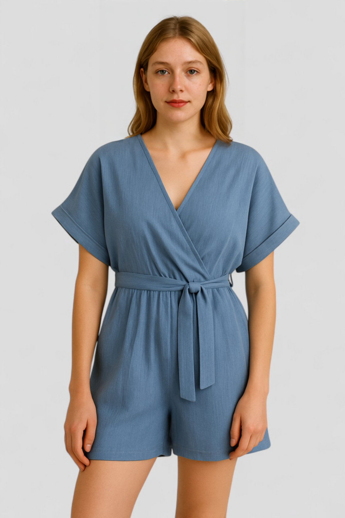 Linen jumpsuit with short sleeves for summer days