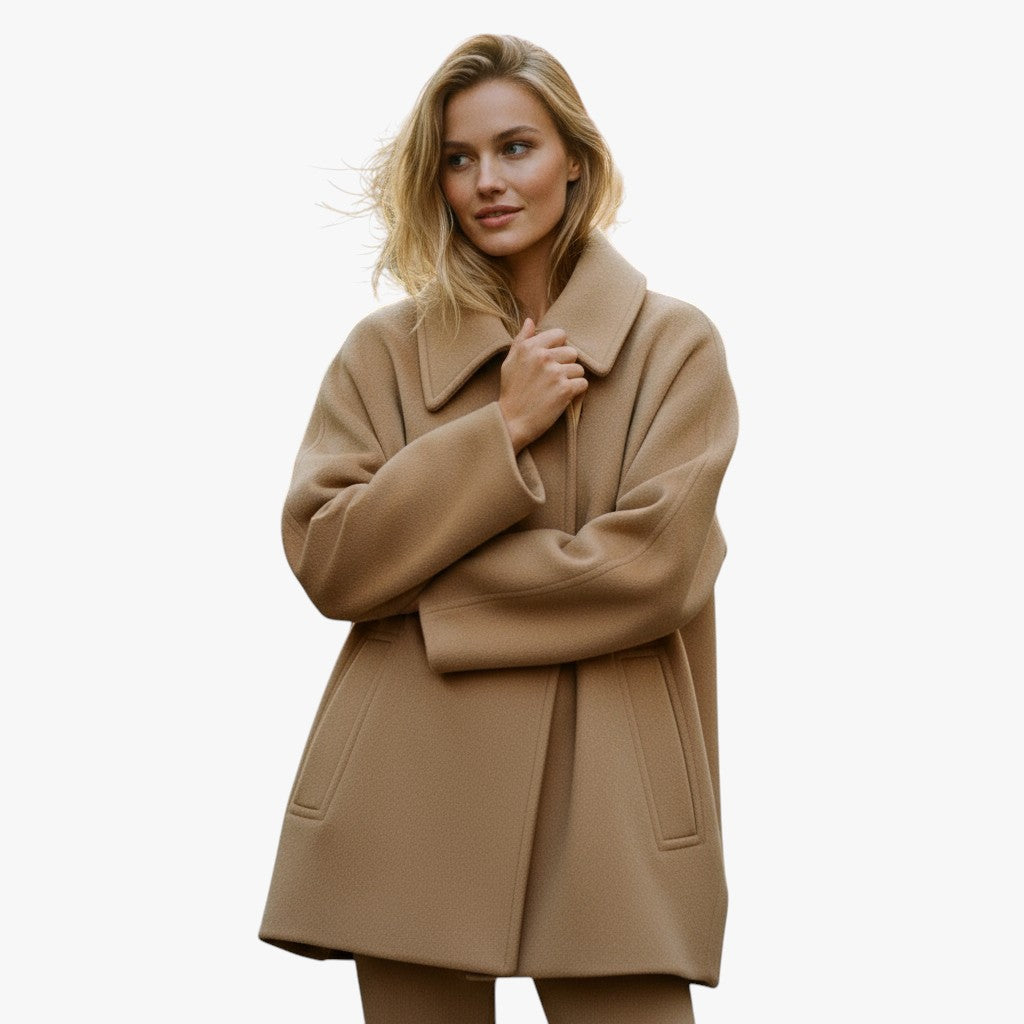 Abrigo de lana oversize con una silueta holgada para el invierno