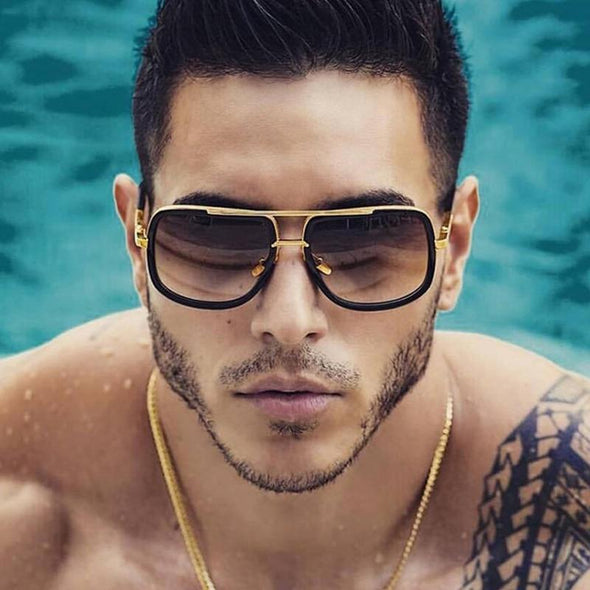 Men's polarised sunglasses with a lightweight alloy frame