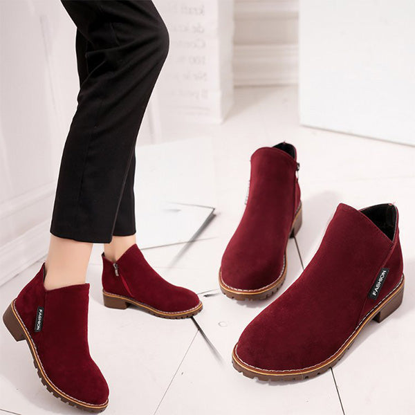 Side Zip Ankle Boots with Feminine Line