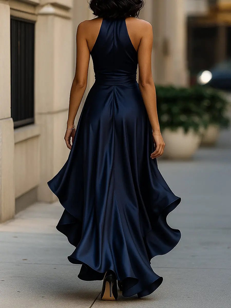 Halter Neck Sleeveless Dress with Striking Line