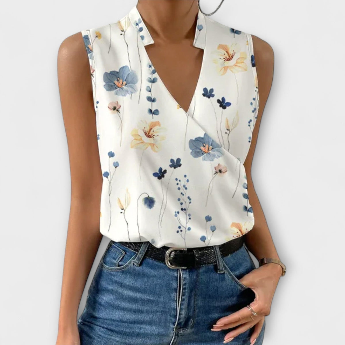 Soft V-Neck Top with Light Summer Feel