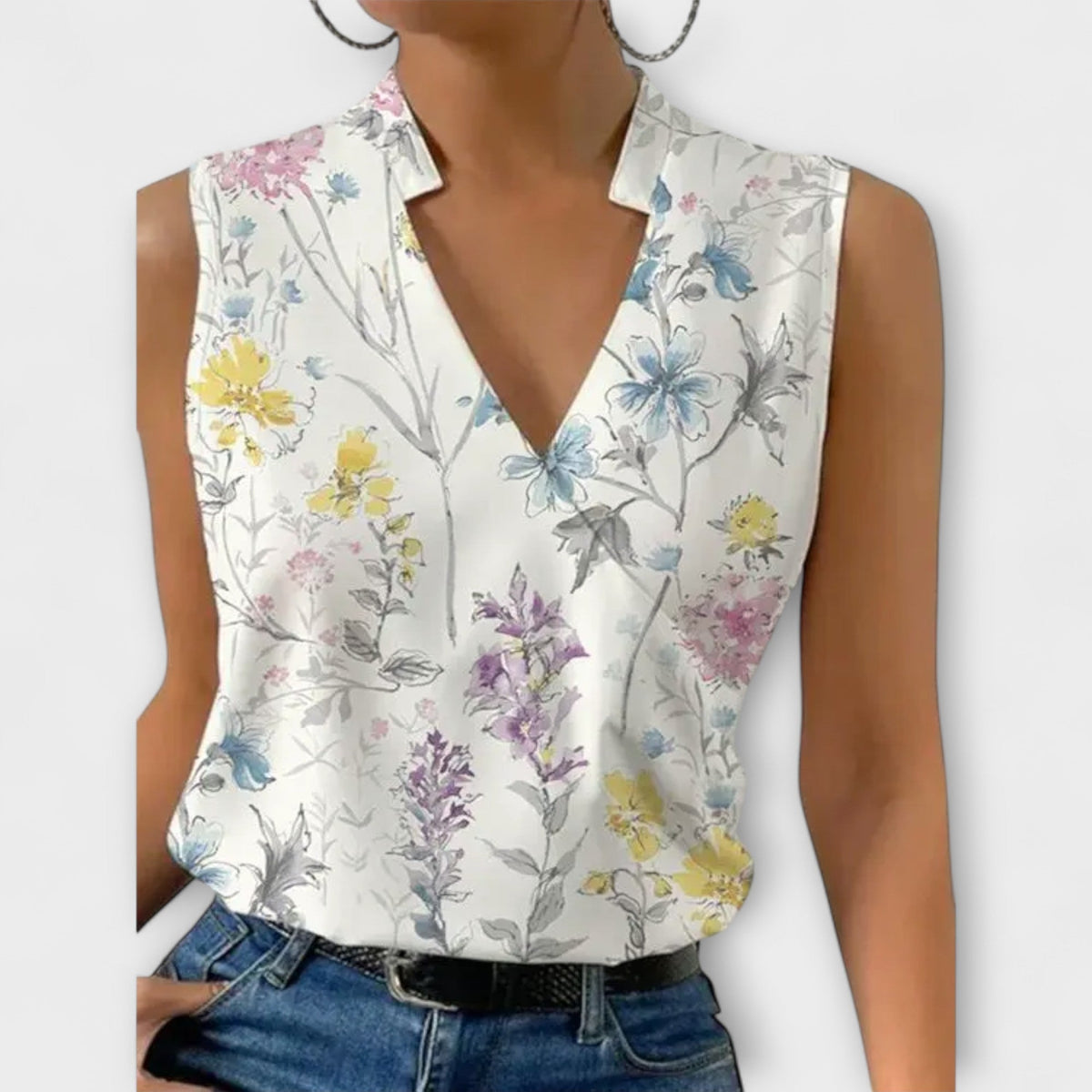 Soft V-Neck Top with Light Summer Feel