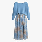 Conjunto de dos piezas de jersey de punto azul y falda floral