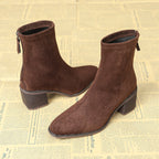 Botas con cremallera lateral y construcción suave y flexible