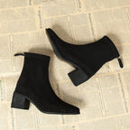 Botas con cremallera lateral y construcción suave y flexible