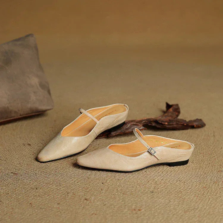 Sandal som andas med halkfri gummisula