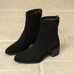 Botas con cremallera lateral y construcción suave y flexible