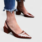 Sandaler med spetsig tå och slingbackrem