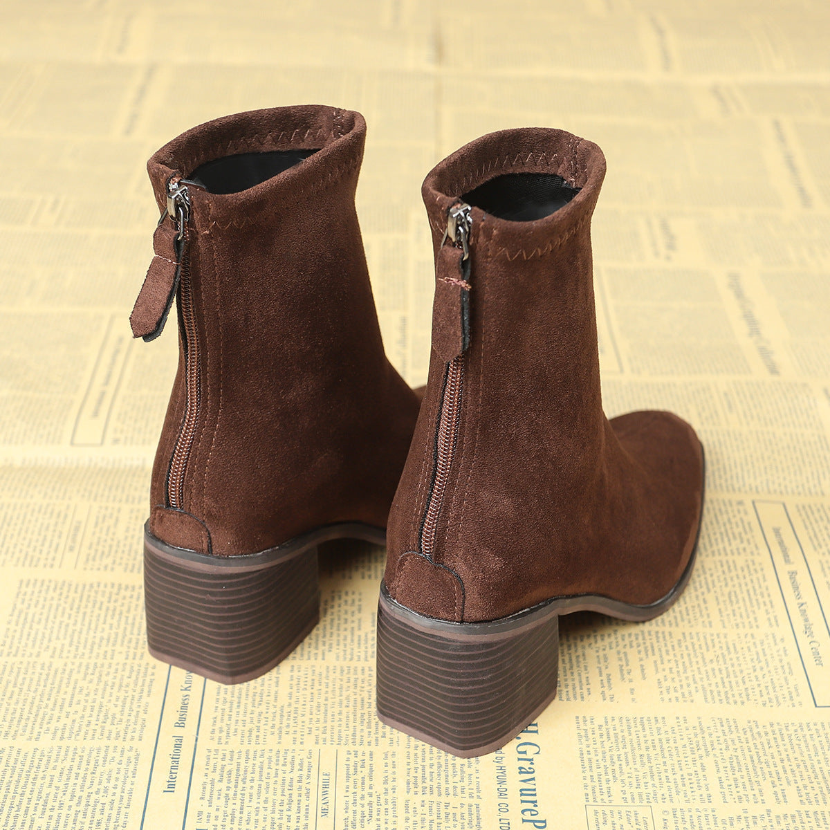 Botas con cremallera lateral y construcción suave y flexible