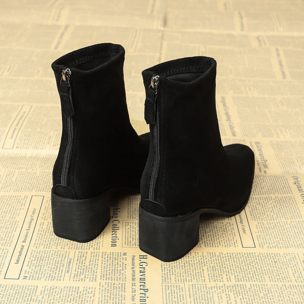 Botas con cremallera lateral y construcción suave y flexible