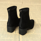 Botas con cremallera lateral y construcción suave y flexible