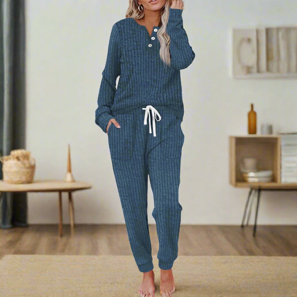 Conjunto de dos piezas suave con bolsillos y corte holgado