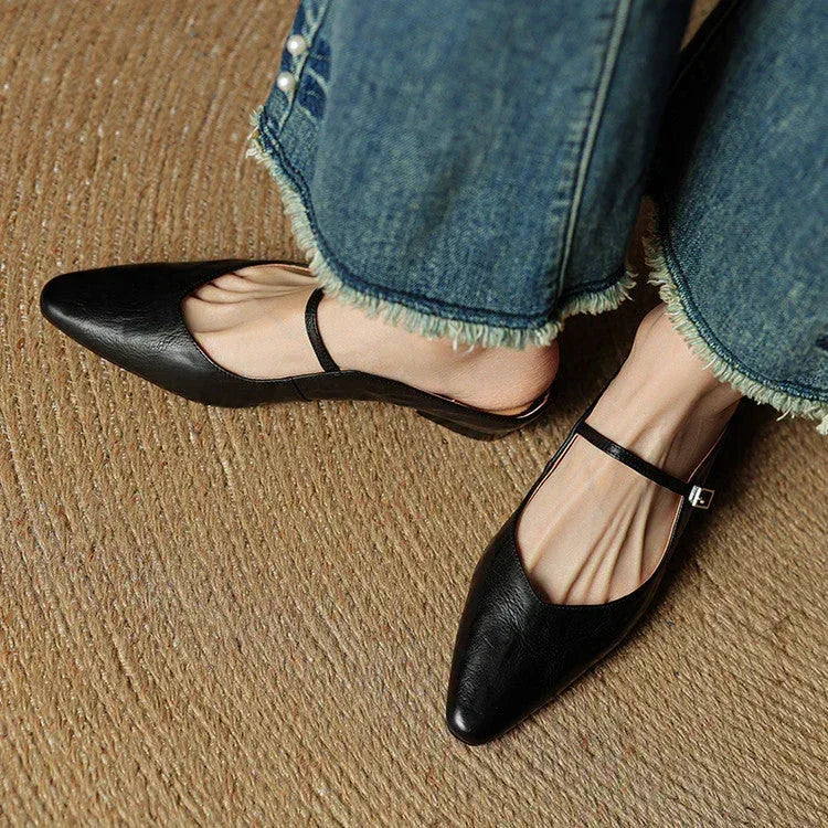 Sandal som andas med halkfri gummisula