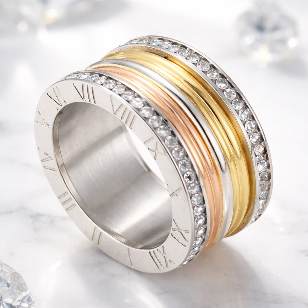 Vintage-Style Two-Tone Crystal Ring with Mixed Metals