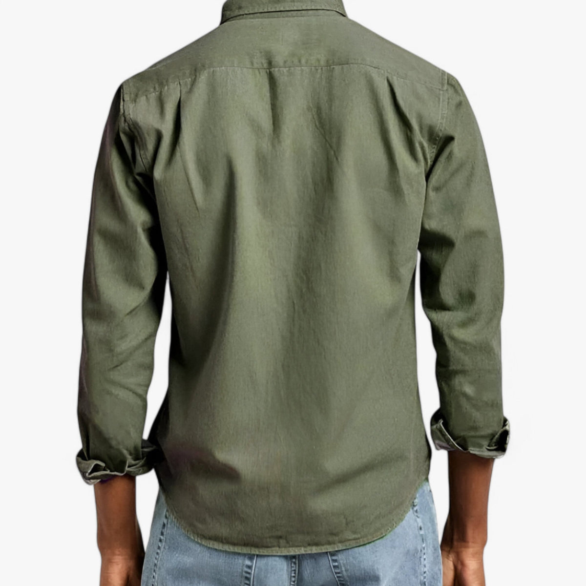 Camisa cargo de hombre de corte ajustado con cuello clásico y bolsillos