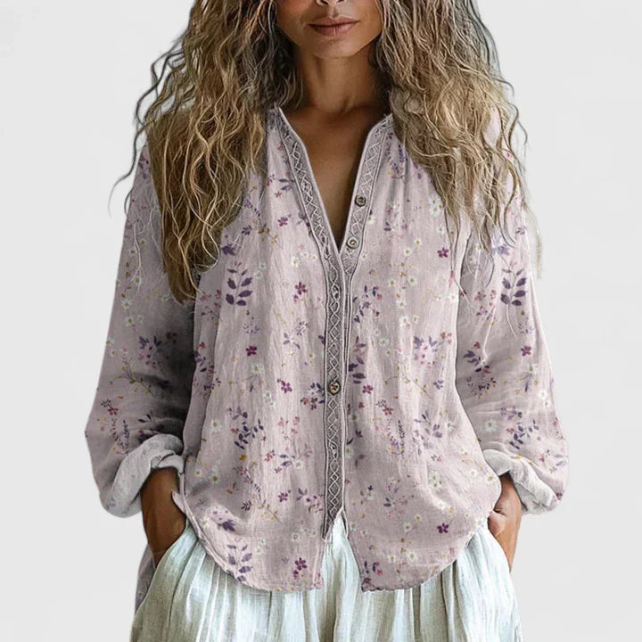 Blusa con estampado retro de hojas y corte moderno