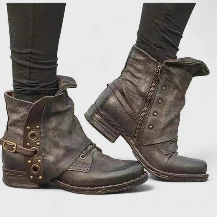 Boots med stödjande, formad innersula