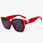 Vintage V-Shaped Mirrored Sunglasses with a Retro-Futuristic Edge